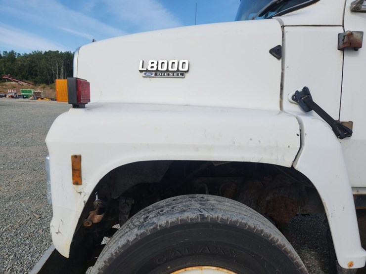 ford-ln8000-image-17