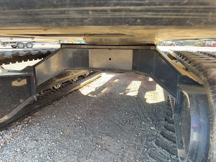 2022-kubota-kx040-4-image-18