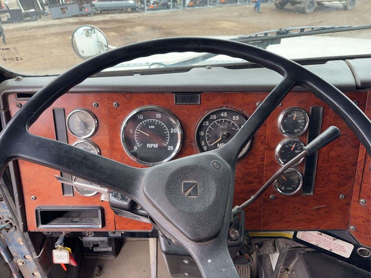 1996-international-5000-image-41