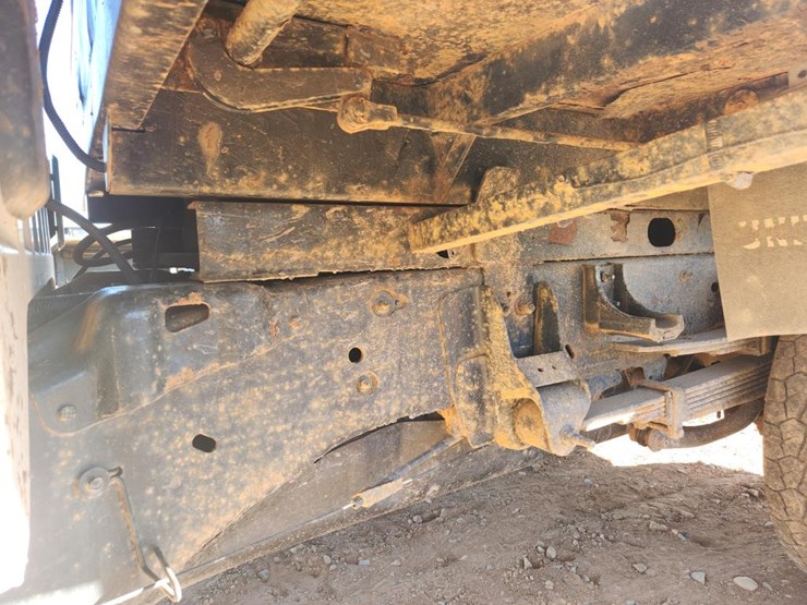 2009-chevrolet-3500-image-20