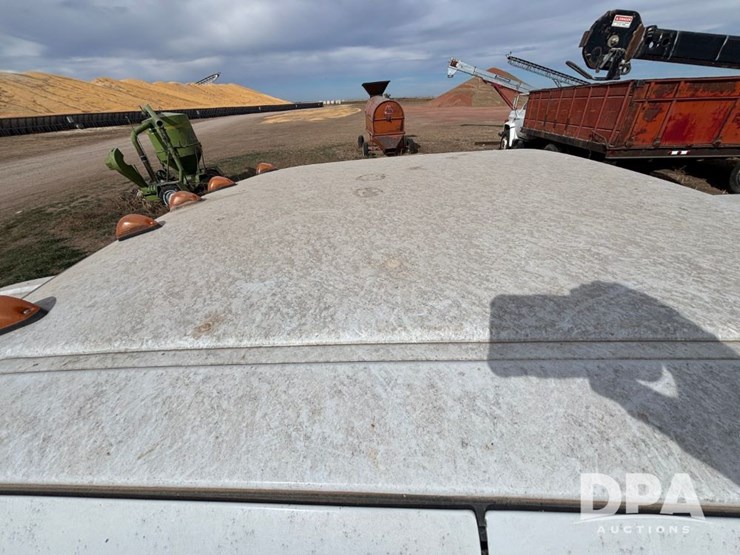 2011-ford-f550-image-19