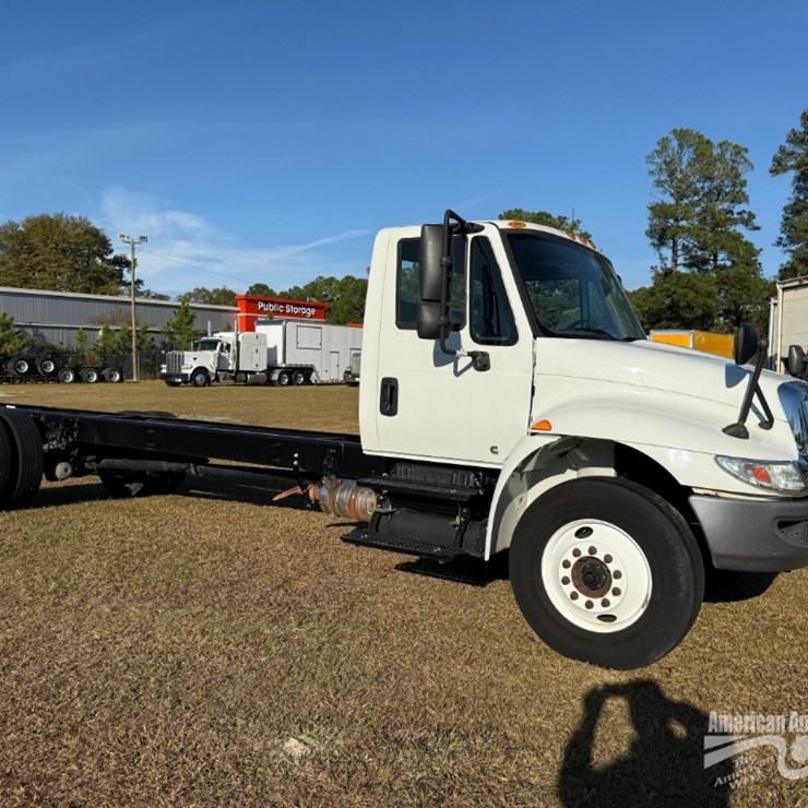 INTERNATIONAL DURASTAR 4300