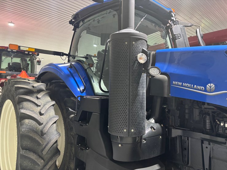 new-holland-t8.350-image-4