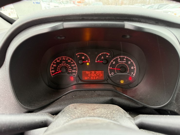 2015-ram-promaster-city-image-16