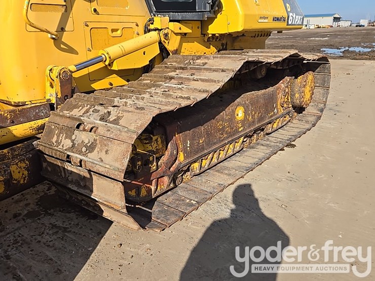 2018-komatsu-d61pxi-24-image-6