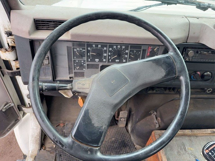 1997-international-4900-image-49