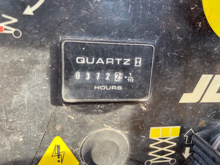 2017-jlg-4069le-image-10