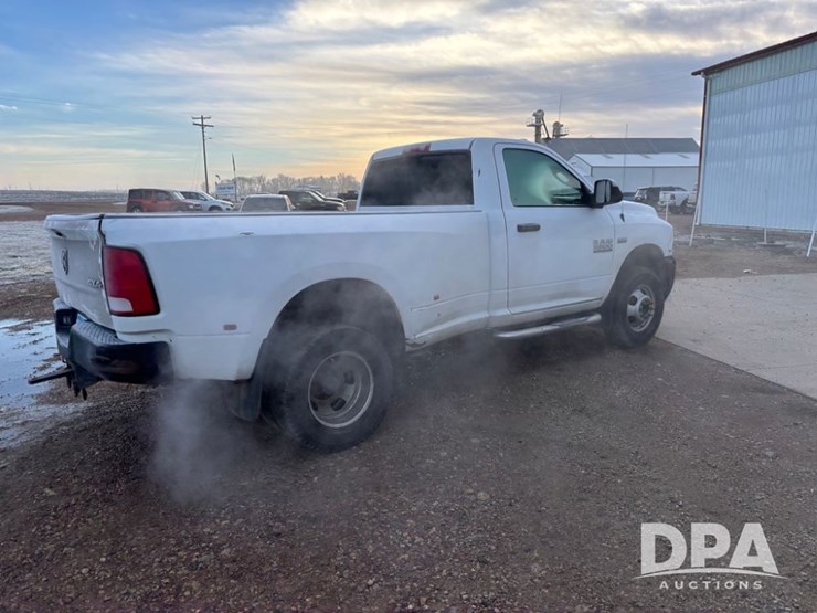 dodge-ram-3500-image-11