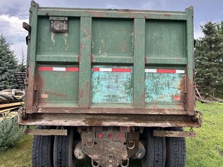 1997-ford-lt8000-image-9