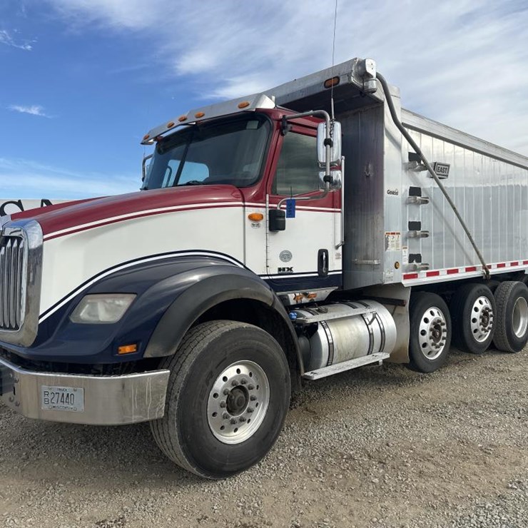 2017 INTERNATIONAL HX615