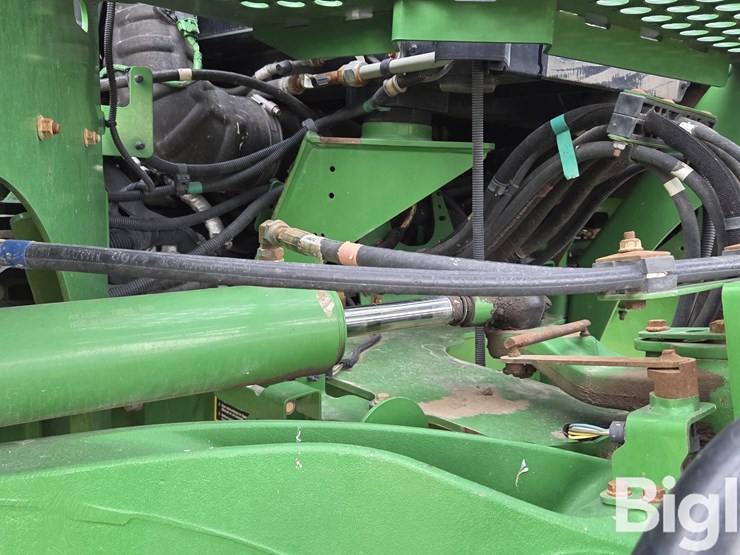 john-deere-r4038-image-10