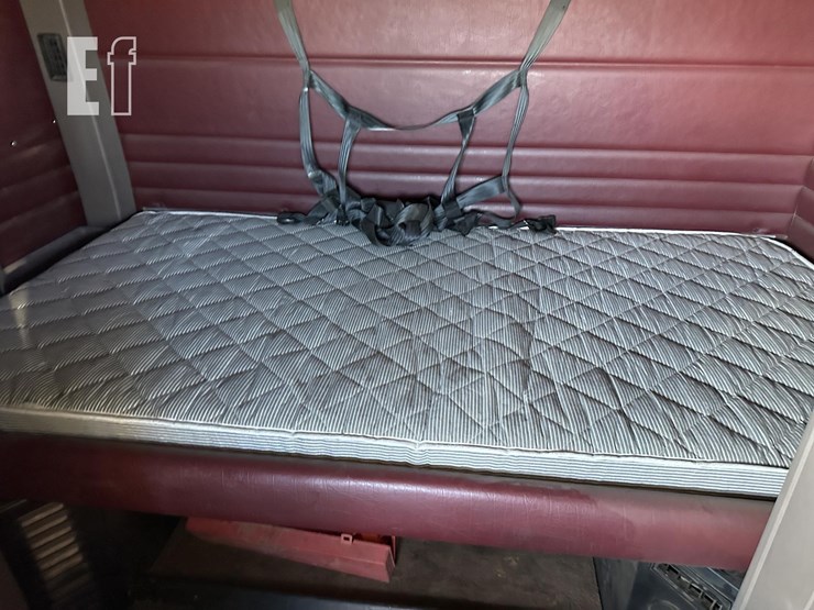 2014-peterbilt-386-image-23