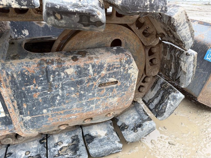 2018-deere-85g-image-29