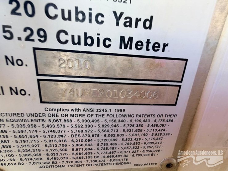 2011-mack-gu812-garbage-truck-image-12