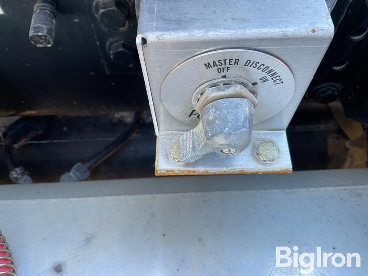 2007-sterling-at9500-image-14