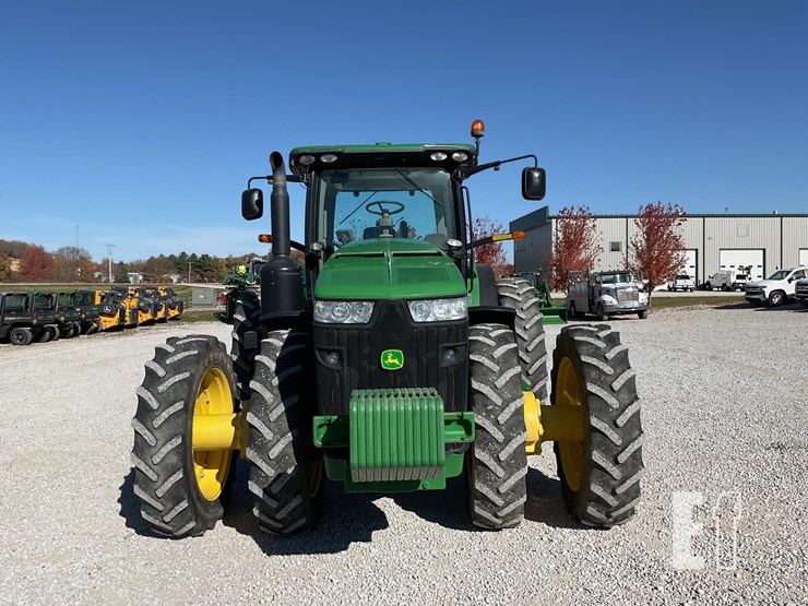 john-deere-8335r-image-3