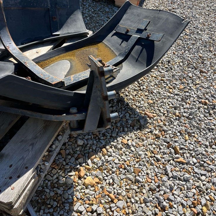 John Deere 4960 Front Fenders