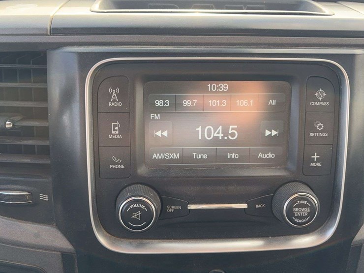 2014-dodge-ram-2500-image-24