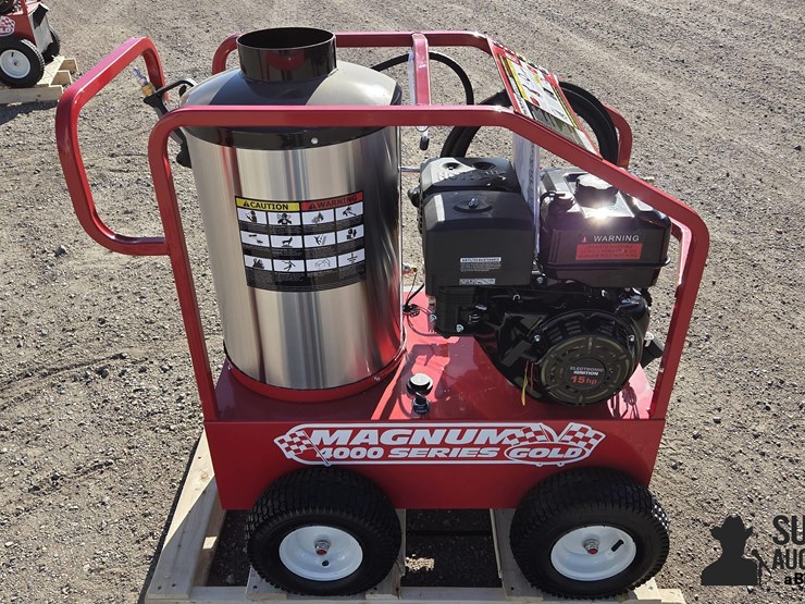2025-magnum-4000-series-hot-water-pressure-washer-image-4