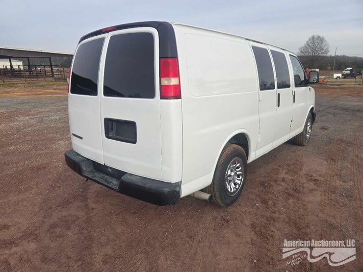 2010-chevrolet-express-van,-vin-#-1gcugadx5a1118101-image-5