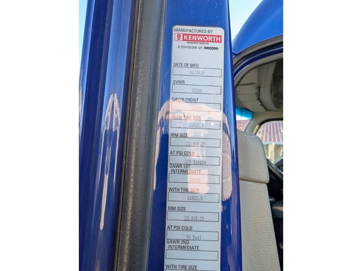 2020-kenworth-t680-image-34