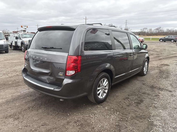 2019-dodge-grand-caravan-image-5