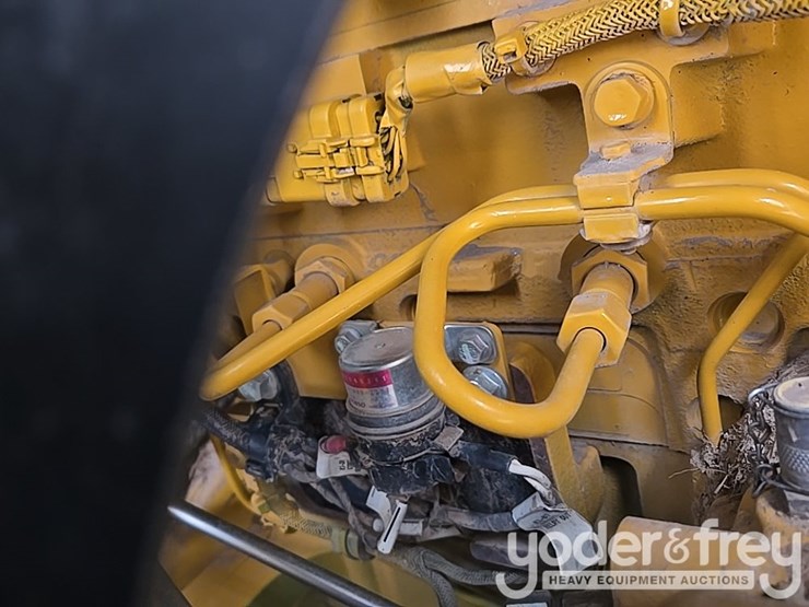 2019-deere-850l-lgp-image-133