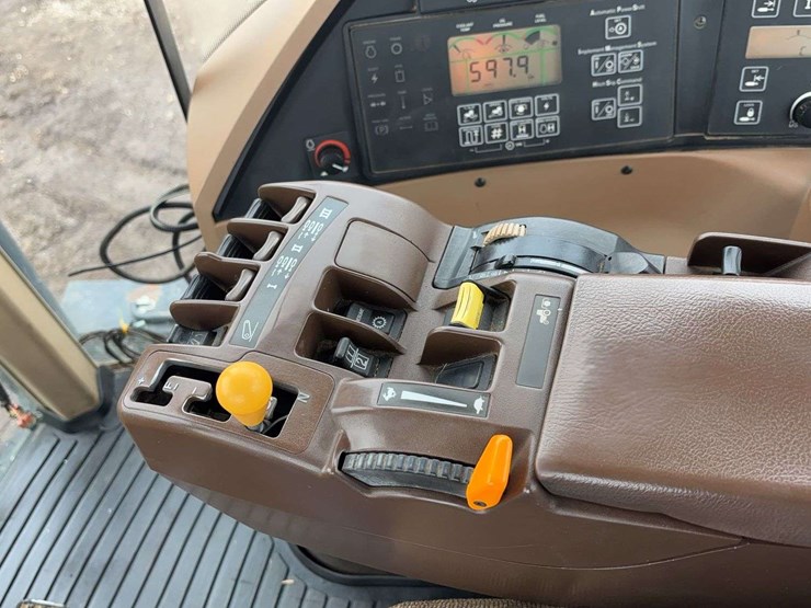 2003-john-deere-8120-image-43