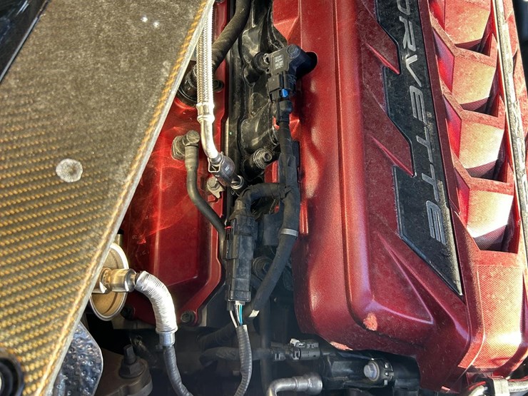 2021-chevrolet-corvette-image-22