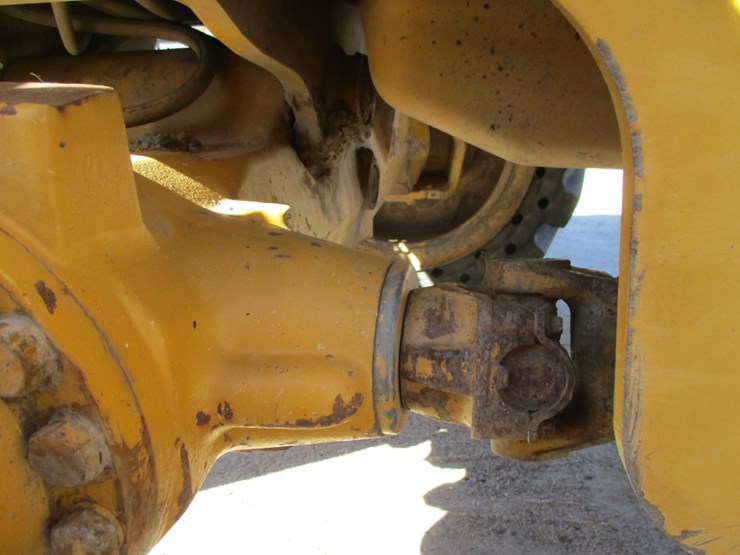2004-deere-210le-image-16