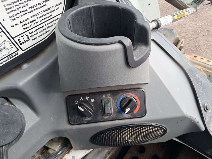 bobcat-s740-image-17