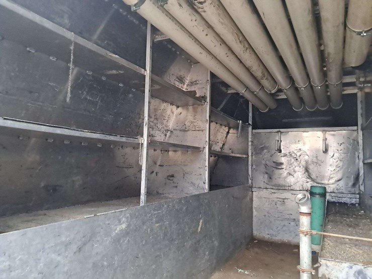 2009-ford-f750-image-16