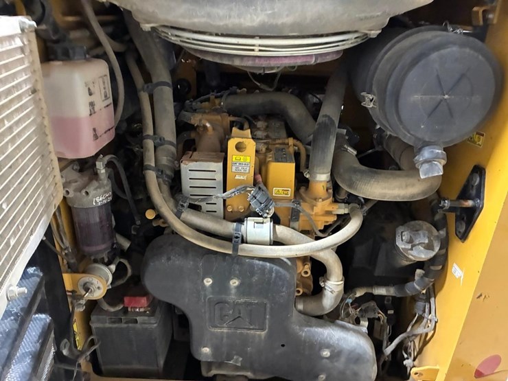 2018-caterpillar-289d-image-17