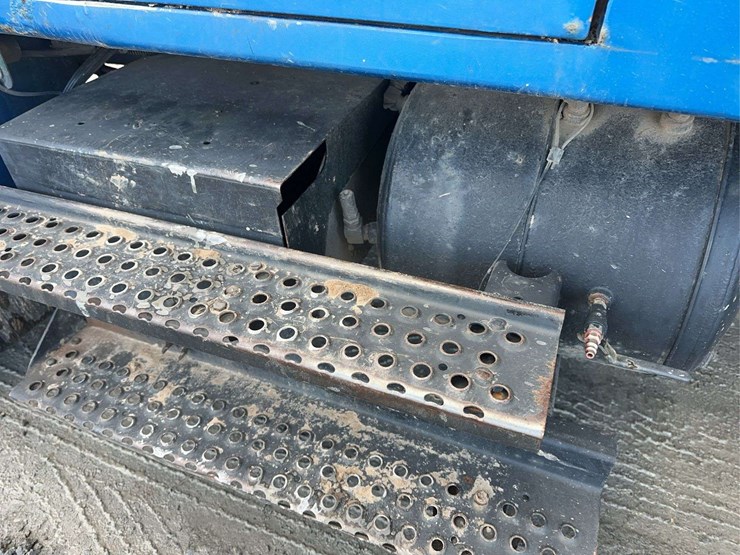 1991-international-4700-image-18