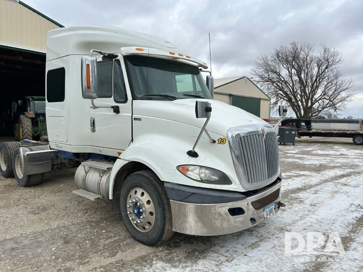 international-prostar-image-12