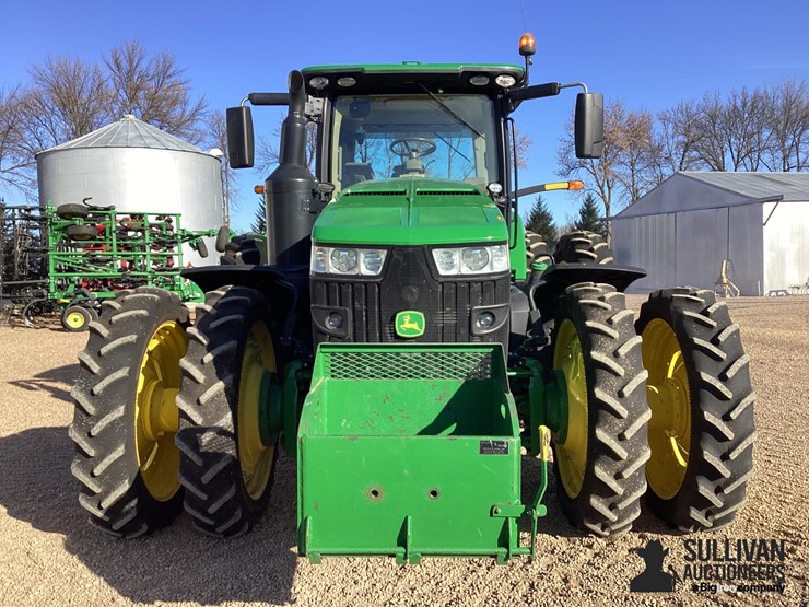 john-deere-8270r-image-2