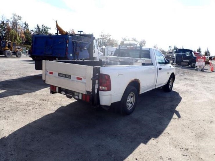 2013-dodge-ram-1500-image-5