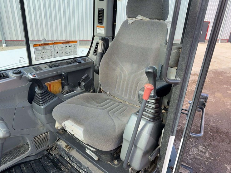 2016-bobcat-e85-image-59