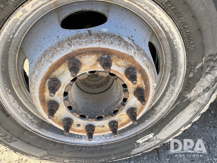 ford-f550-xl-image-19