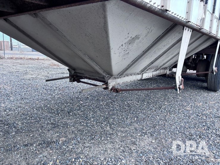 1998-merritt-hopper-image-25