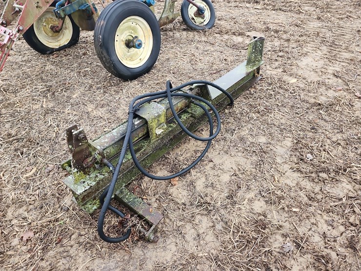 log-splitter-image-1