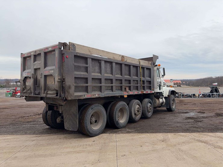 1996-international-5000-image-6