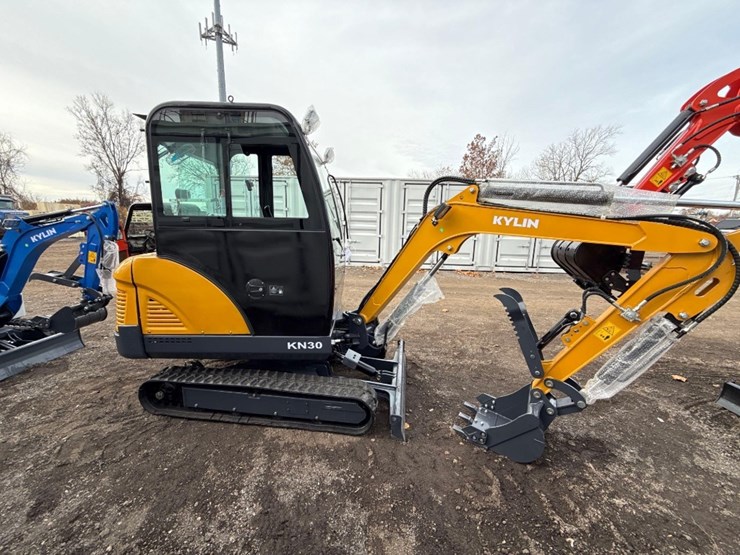 new-kylin-kn30-mini-excavator-image-6