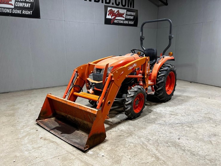 2014-kubota-l3901hst-image-2
