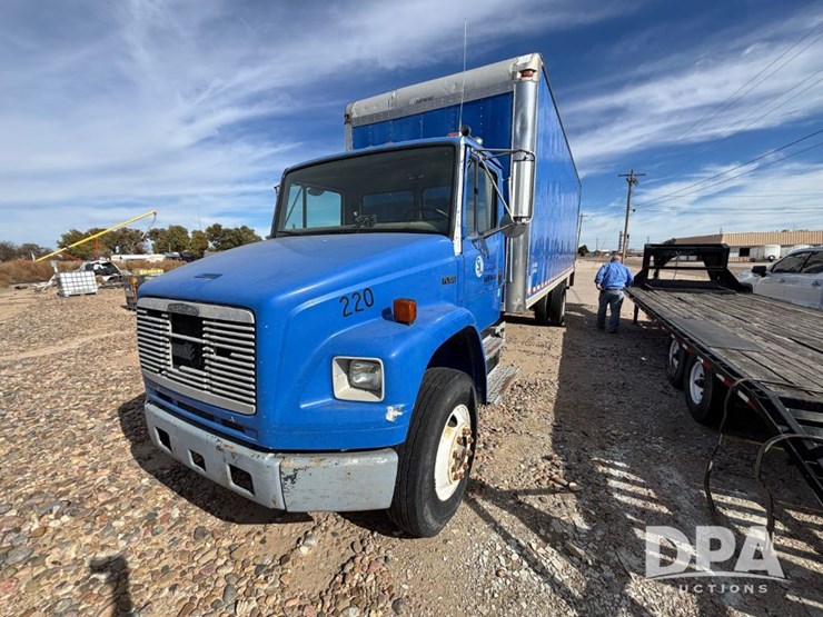 freightliner-fl106-image-1