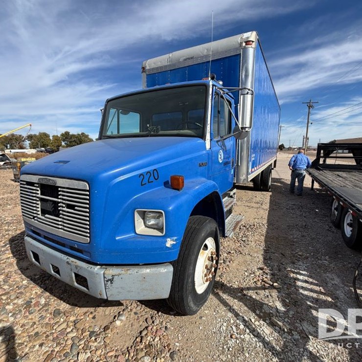 FREIGHTLINER FL106