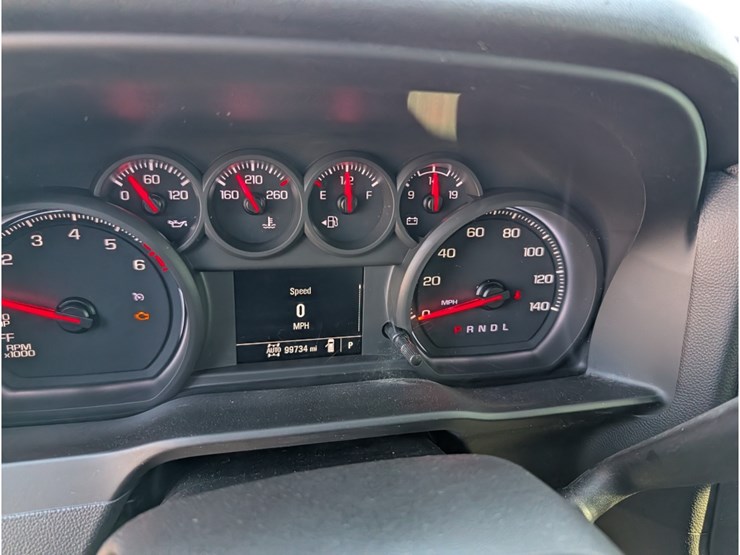 2022-chevrolet-1500-image-25