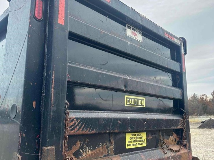 2017-mack-granite-gu713-image-38