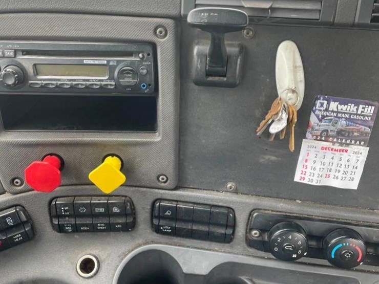 freightliner-cascadia-113-image-8