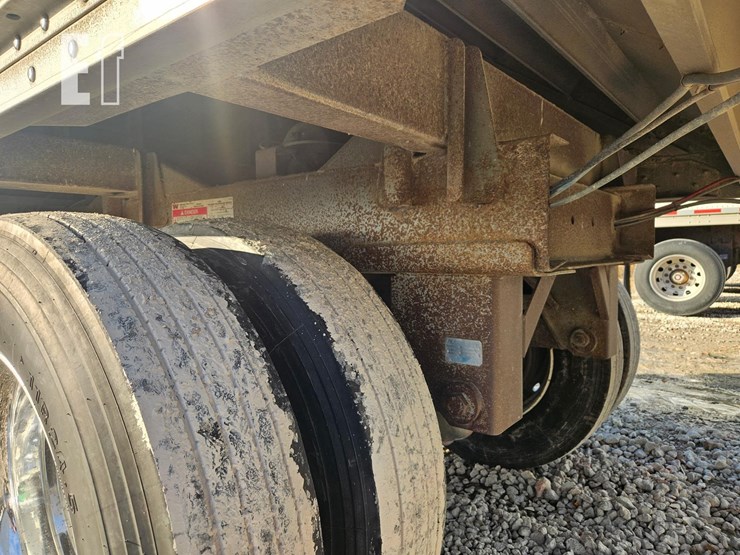 1998-wilson-43-ft-image-7